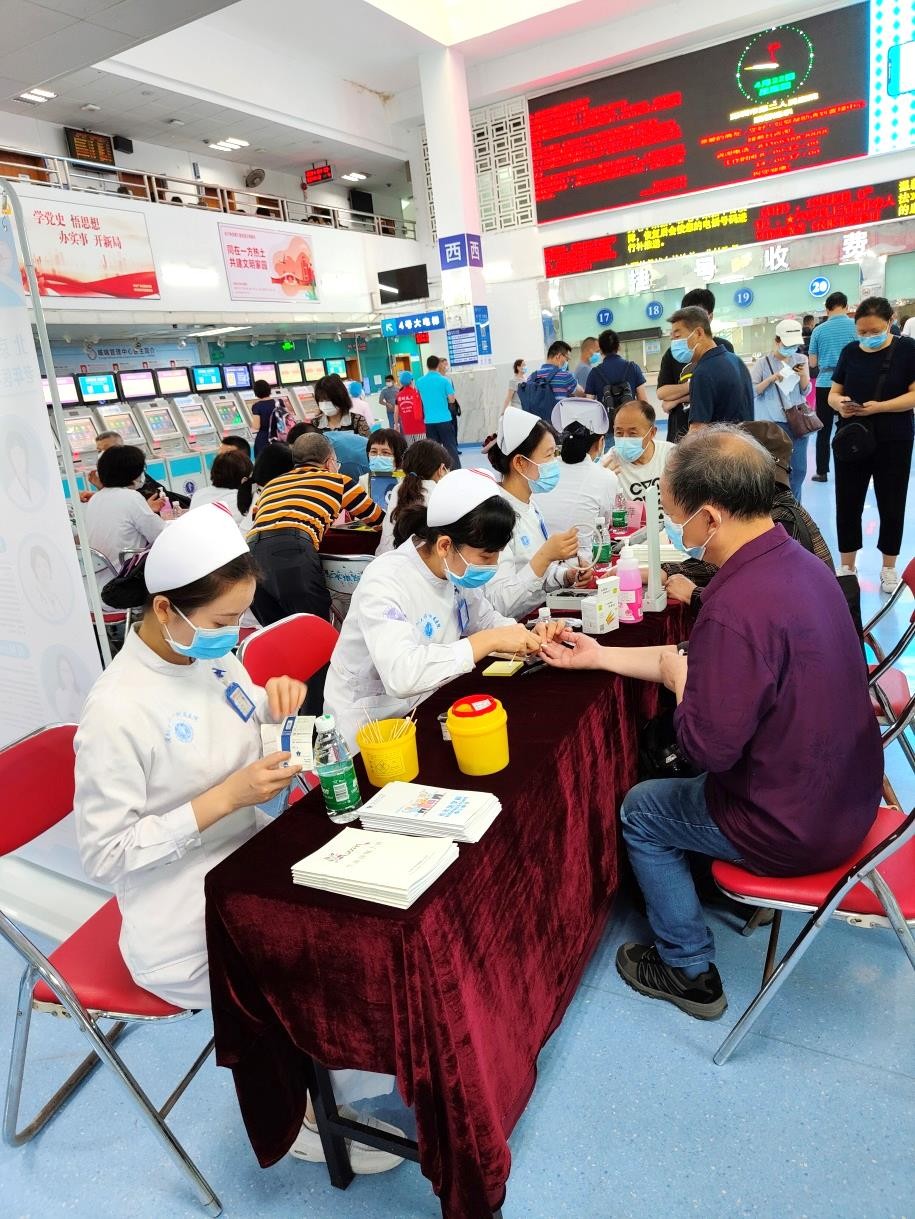 365游戏大厅携手北京协和，关爱老年健康